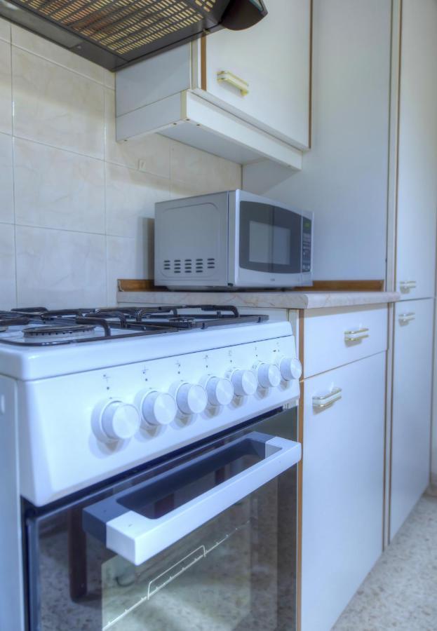 Large And Bright Apartment In The City Centre Goslm-2 Sliema Exterior foto